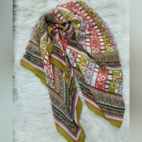 Accessories - Beautiful Scarf